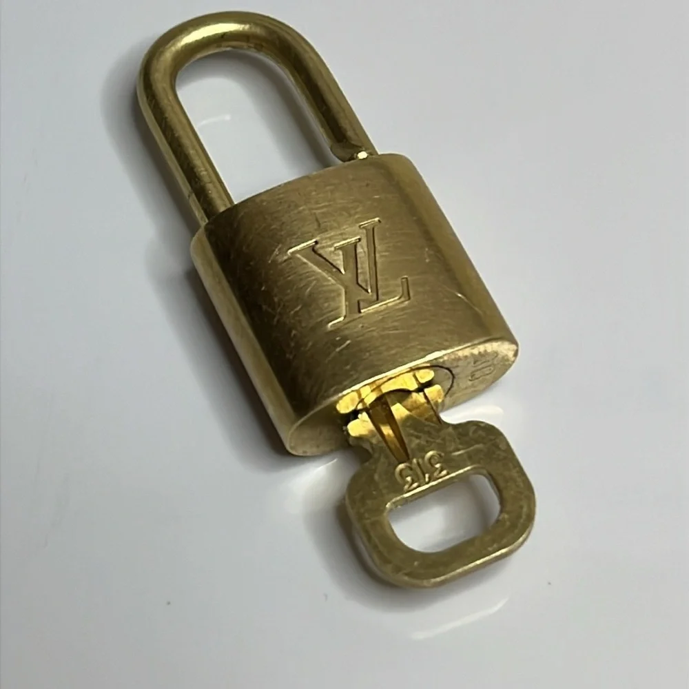 Louis Vuitton Padlock & Key #313